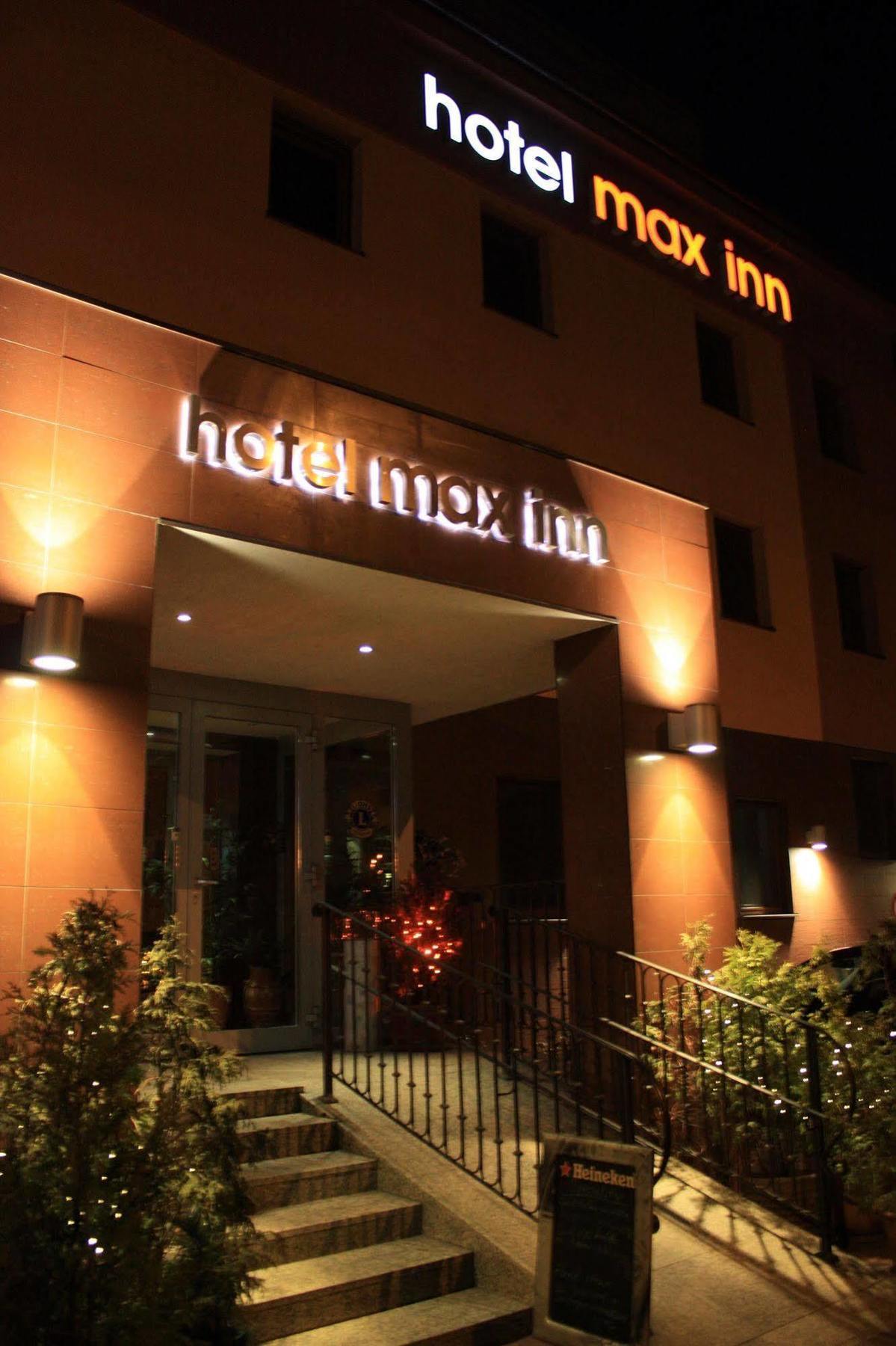 Hotel Max Inn Bratislava Exterior photo